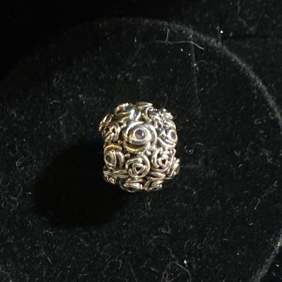 Authentic Pandora retired bouquet of flowers lilac bow charm 💐 - Picture 4 of 8